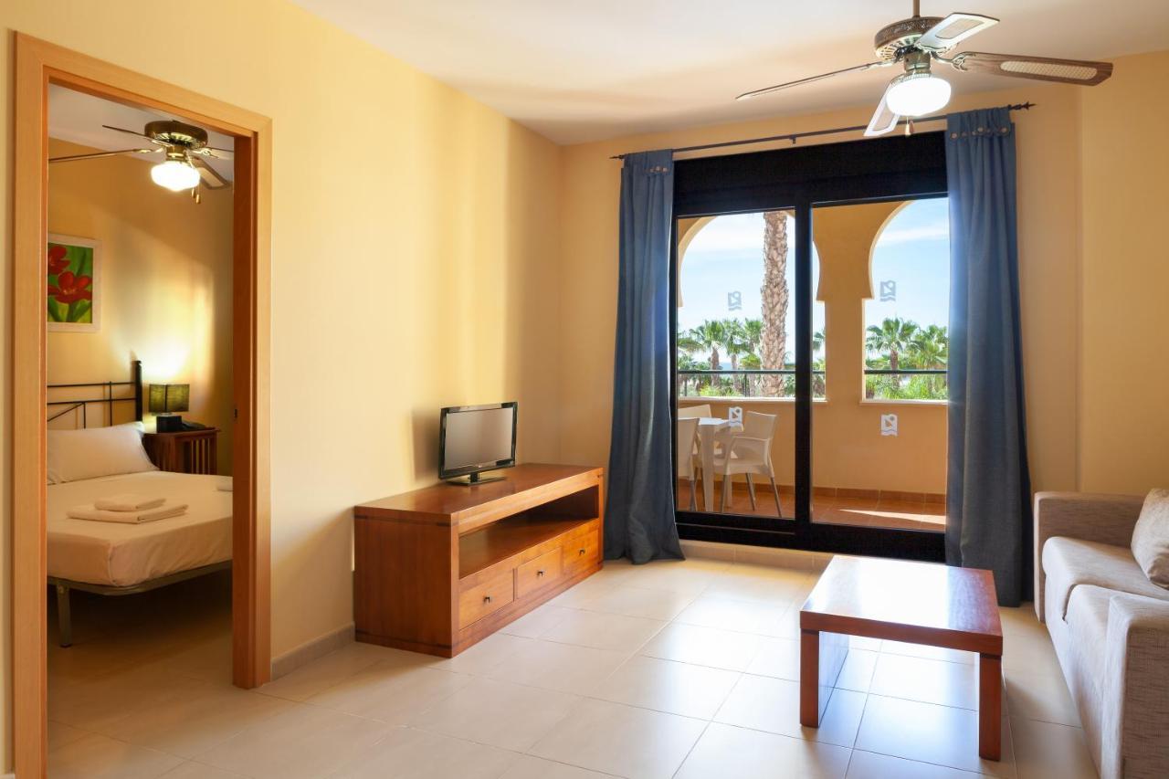 Apartamentos Playamarina Исла-Канела Экстерьер фото